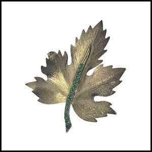 Vintage Leaf Brooch Pin Emerald Green Rhinestone Accent Gold Tone Costume